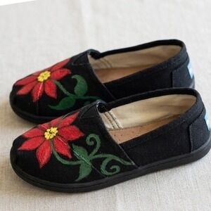 Toms Kids Black Slip On Shoes Holiday Poinsettia DIY Floral Toddler Christmas